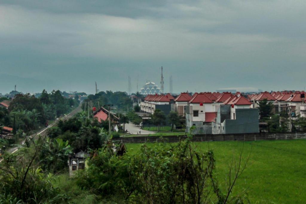 Super Oyo Capital O 483 Tamansari Panoramic Bandung Otel Dış mekan fotoğraf